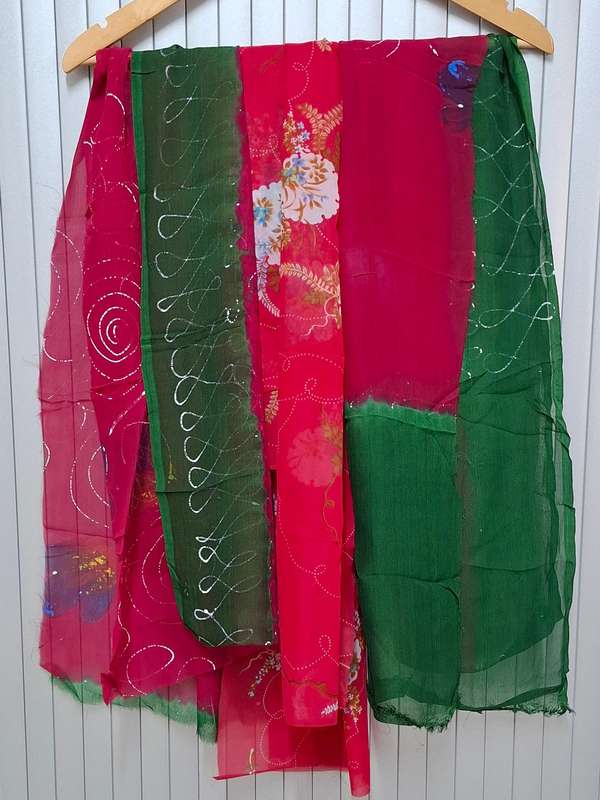 Red Colored Fabric Batch - Precut in Rectangular Shapes for Head Scarves - with Thread