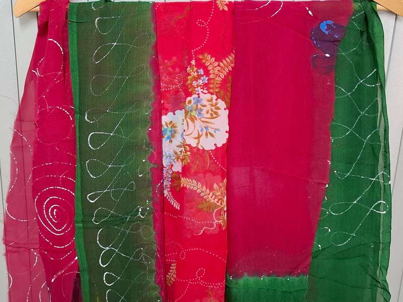 Red Colored Fabric Batch - Precut in Rectangular Shapes for Head Scarves - with Thread