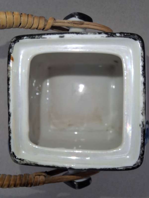 Porcelain Tea Basket with SP rim with Lid - Woven Bamboo Handle