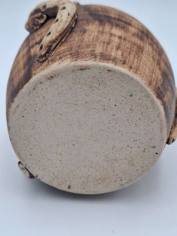 Gecko Themed Pottery Container with a Wick - Unique piece ? 12cm High