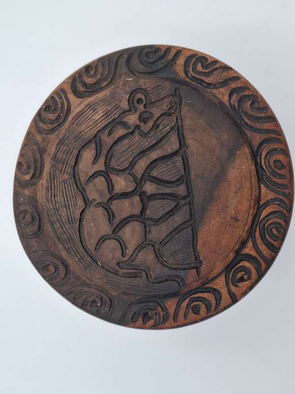 Giraffe Themed Carved Timber Container with 5 Coasters