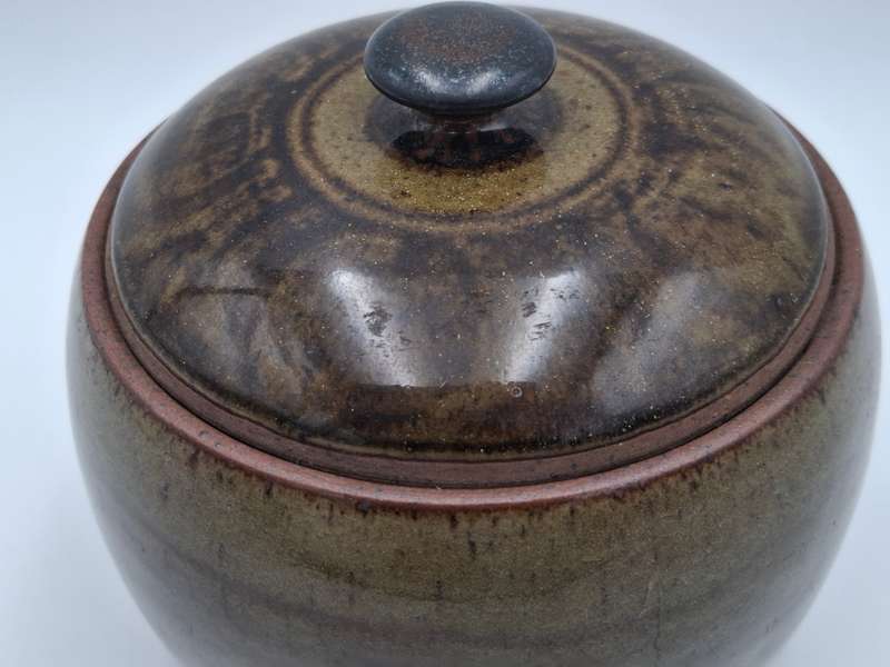 Vintage Storage Pottery Bowl with Lid - 16cm x 16cm - Olive Green and Chocolate - Great Condition