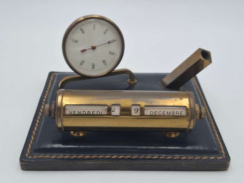 Vintage Leather Desktop French Calendar with Pen Holder