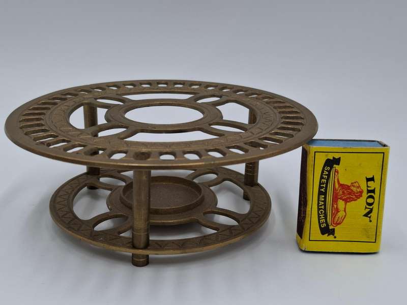 Vintage Brass Teapot Warmer Trivet - 16cm diameter