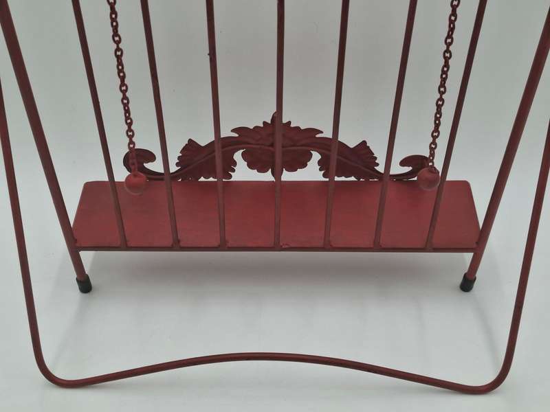 Vintage Red Rooster Metal Recipe Book Stand - Vibrant Colour - Lovely Boho Style