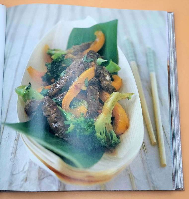 Marks & Spencer - Easy Stir-Fry - Series of 8 Collectables
