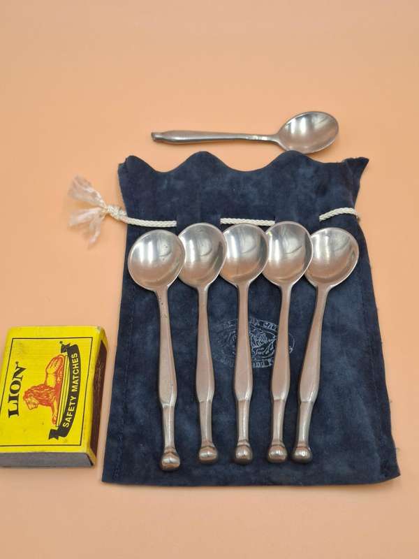 6x Vintage Marked "Manx Cat 94°" Small Silver Round Head Spoons - Sugar/Salt - Beautiful (1 damaged)