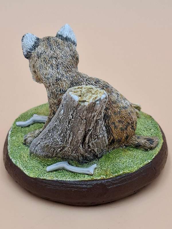 Vintage Hand Painted Resin Sculpture of a Bobcat - Artist James Kendall King c. 1980 to 1989