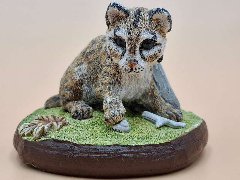 Vintage Hand Painted Resin Sculpture of a Bobcat - Artist James Kendall King c. 1980 to 1989