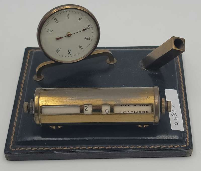 Vintage Leather Desktop French Calendar with Pen Holder
