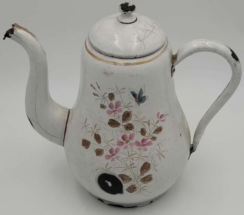 Vintage Enamel Teapot - 24cm H x 25cm L x 14cm diameter