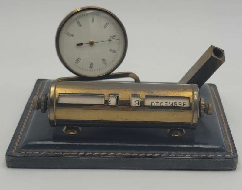 Vintage Leather Desktop French Calendar with Pen Holder
