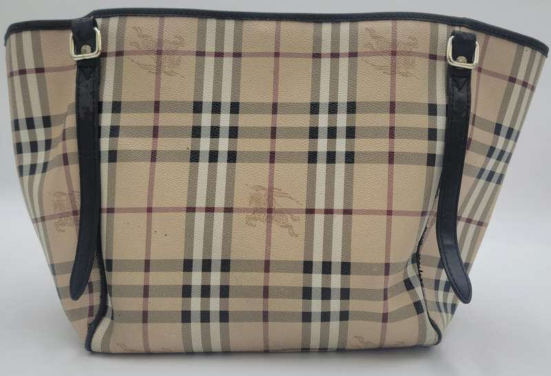 Burberry Day Bag with an interior Small Make-up Bag - No Strap & wear on Black Trim