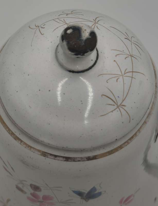 Vintage Enamel Teapot - 24cm H x 25cm L x 14cm diameter
