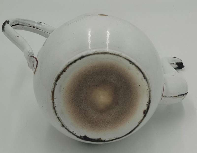 Vintage Enamel Teapot - 24cm H x 25cm L x 14cm diameter