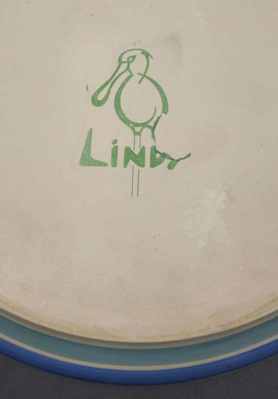 Lindy Barletta Ceramics - Ceramic Platter with spoonbill birds pattern and blue interior rim