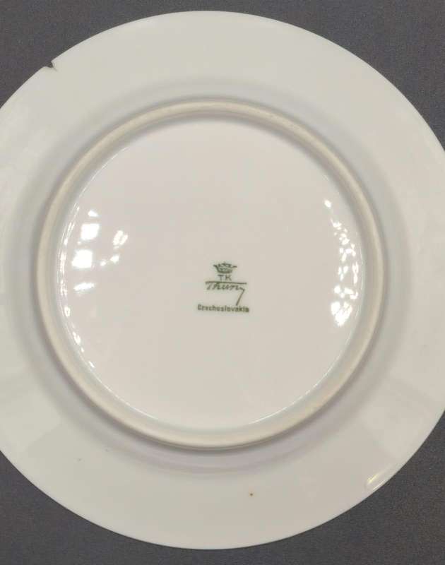 TK Thun known as Thuny Porcelain Set -made in Czechoslovakia