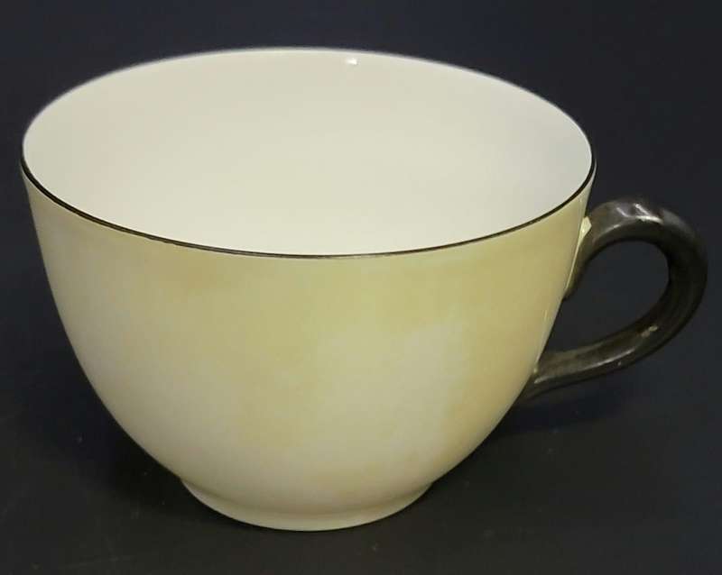 TK Thun known as Thuny Porcelain Set -made in Czechoslovakia