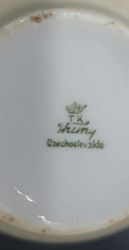 TK Thun known as Thuny Porcelain Set -made in Czechoslovakia