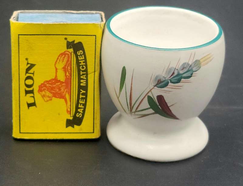 Pair of Vintage Heritage Egg Cups by Denby - Hand painted wheat sheaf design