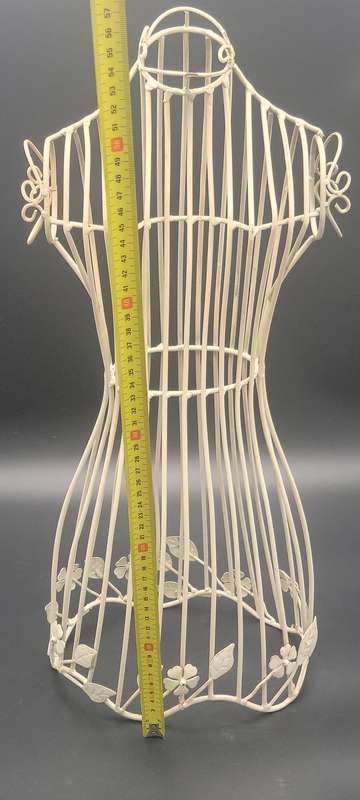 Metal Mannequin Bust - Use as Plant Trailing aid - Beautiful piece for some Botanical Drama