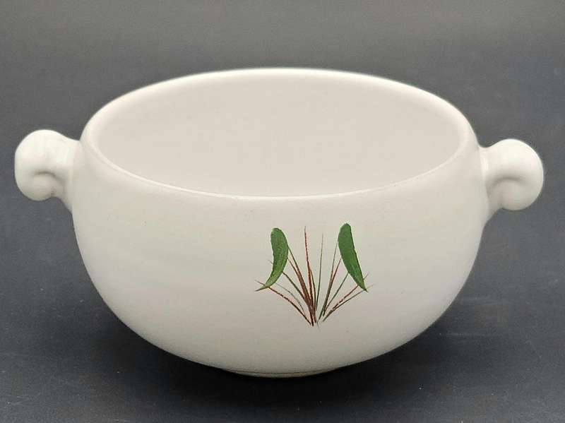 6 x Denby Greenwheat lidded soup bowls by Denby Pottery - Hand-painted, rich green glaze