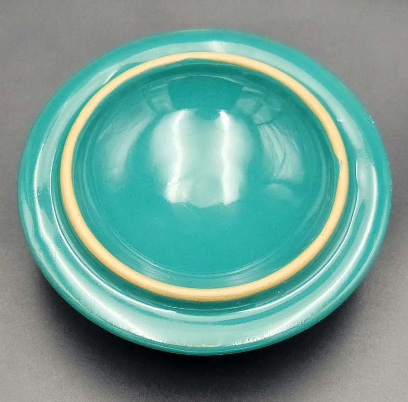 6 x Denby Greenwheat lidded soup bowls by Denby Pottery - Hand-painted, rich green glaze
