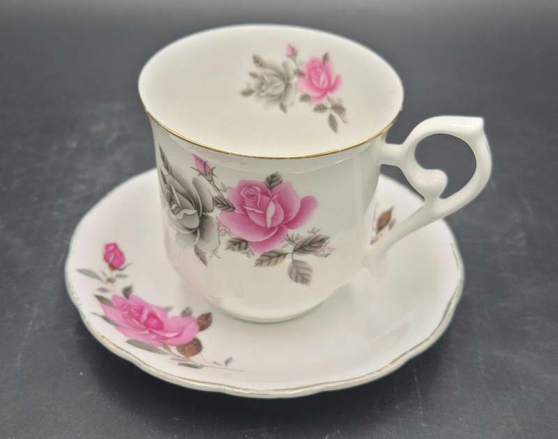 Vintage Cup & Saucer with a Rose Floral Design and Gold Trim