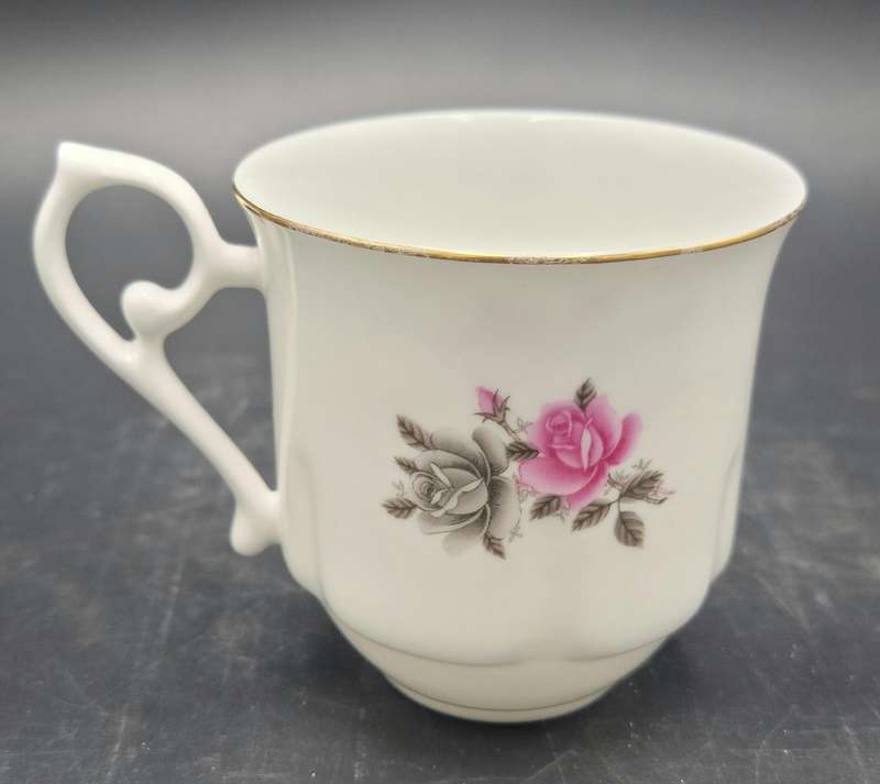 Vintage Cup & Saucer with a Rose Floral Design and Gold Trim