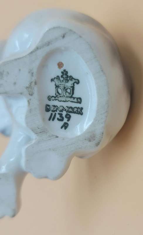 Vintage Royal Copenhagen Bulldog Puppy Figurine - model nr #1139 -by Dahl Jensen - Denmark