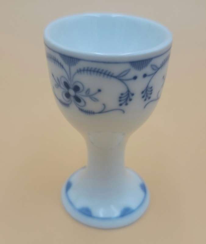 Vintage Pair of Bavarian Porcelain Shumann Gotland Arzberg Egg Cups