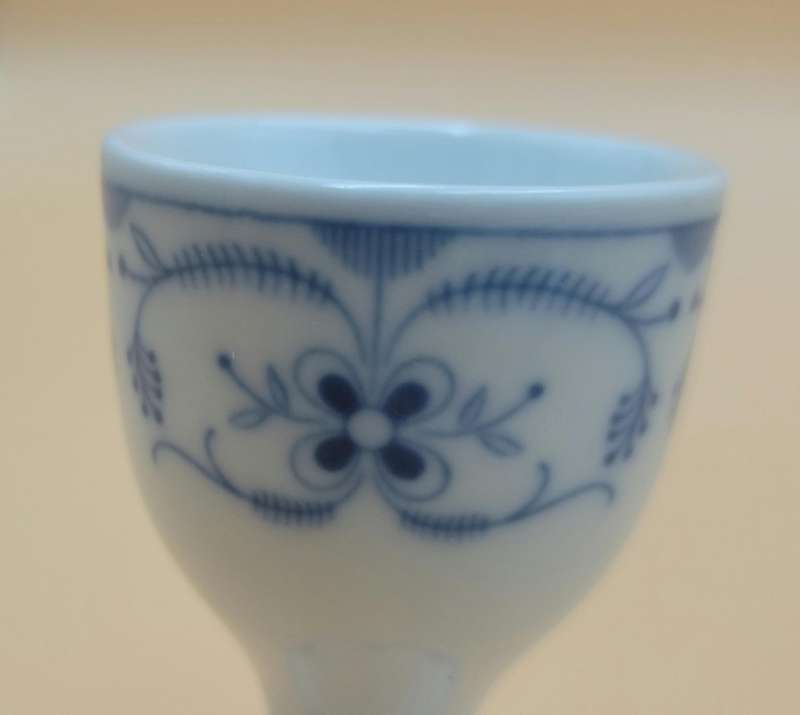 Vintage Pair of Bavarian Porcelain Shumann Gotland Arzberg Egg Cups