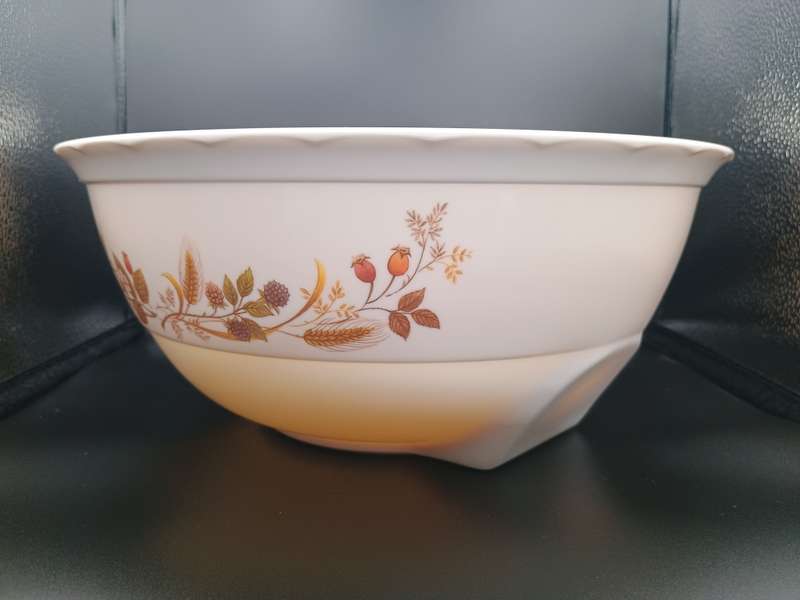 Vintage Marks & Spencer "Harvest" Melamine Mixing Bowl with Side Rest - 29cm Diameter - Pristine !