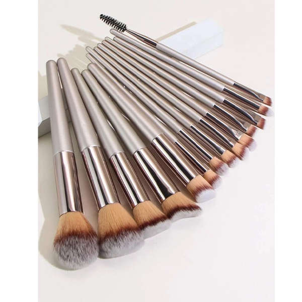 14 Piece Makeup Brushes with Make-Up Sponge - Make up Brush Beauty Set