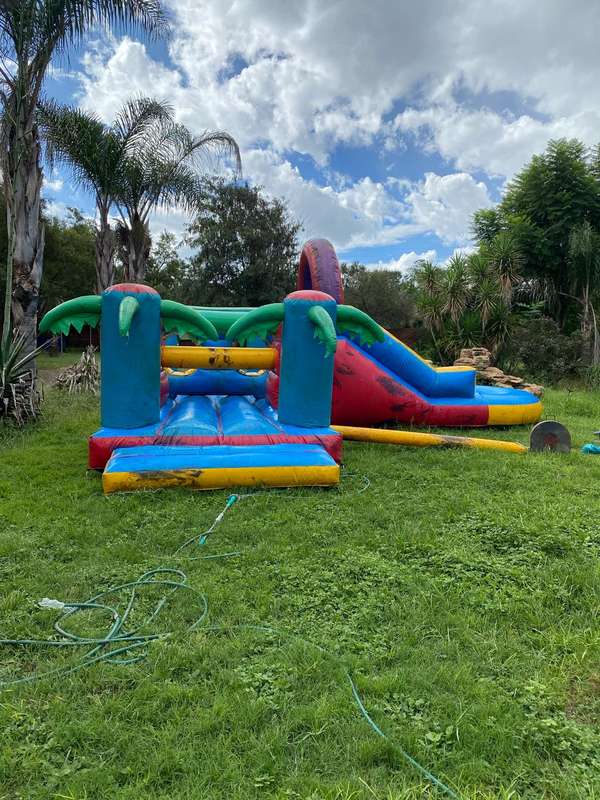 Jumping Castle - Tropical Island - 8m x 8m with blower