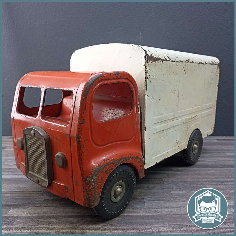 Large Vintage 1950's  Tri-Ang Tin Toy/Pressed Metal Truck!!!