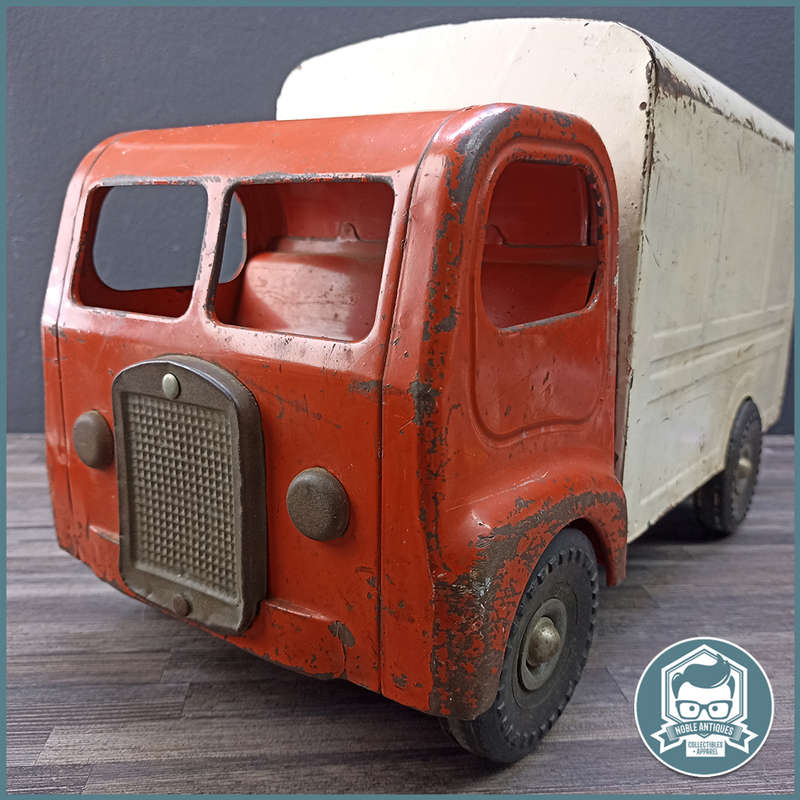 Large Vintage 1950's  Tri-Ang Tin Toy/Pressed Metal Truck!!!