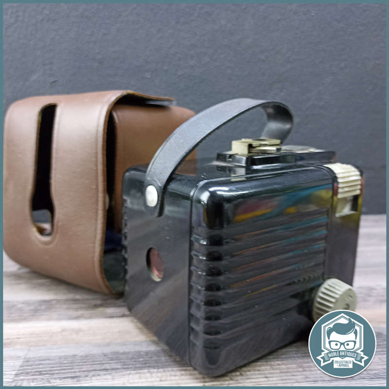 Brownie Bakelite HAWKEYE Box Film Camera and Carry Case!!!