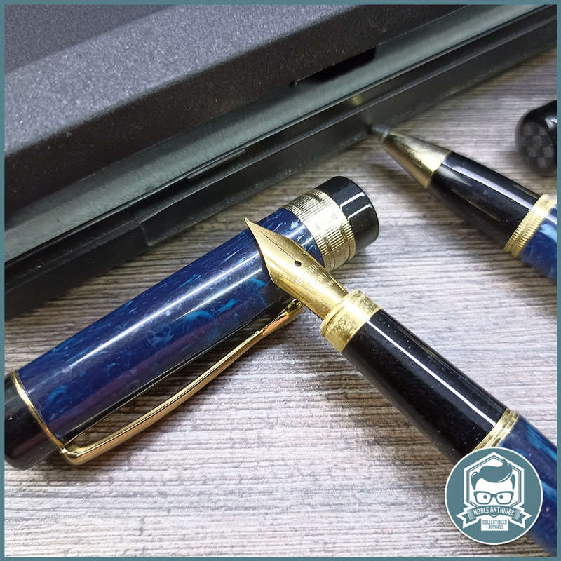 Original Cased Fountain and Rollerball Pen Set!!!