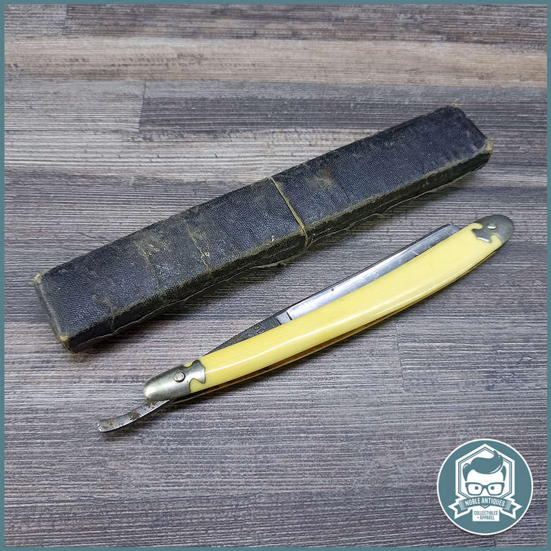 Vintage Boxed Bismarck Straight Razor!!!