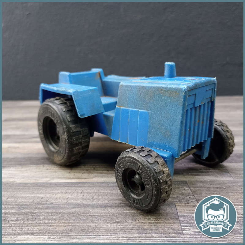 Vintage Hard Plastic Play Toys Tractor!!!