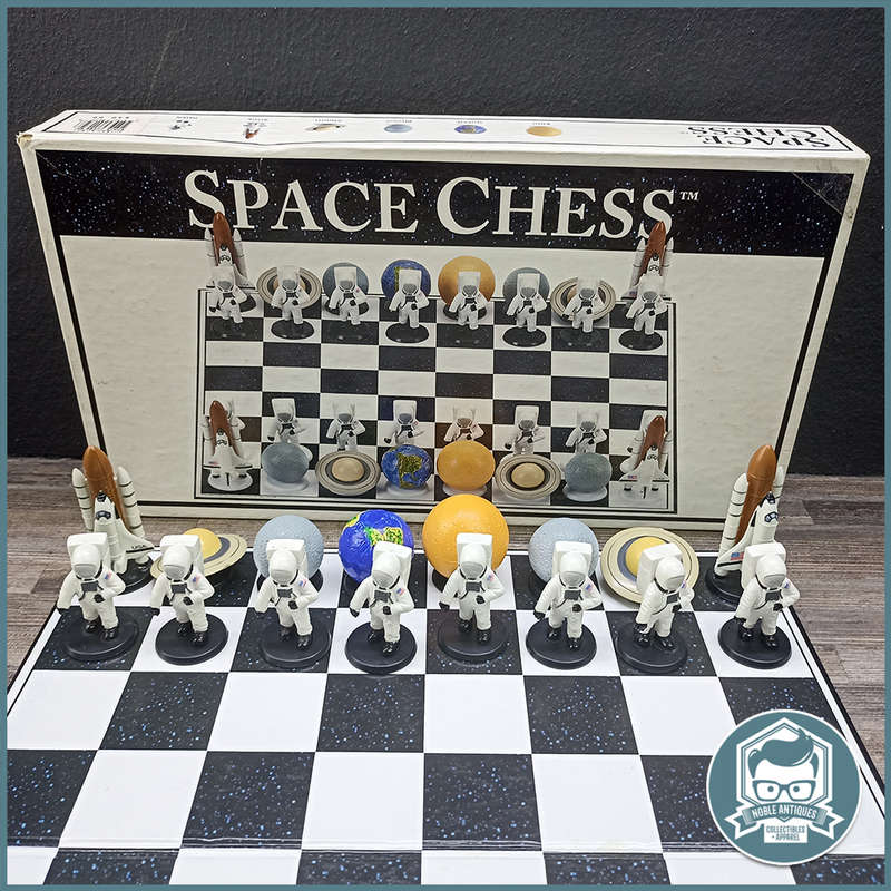Original Boxed Complete Vintage Space Chess Game by Big League Promotions 2002!!!