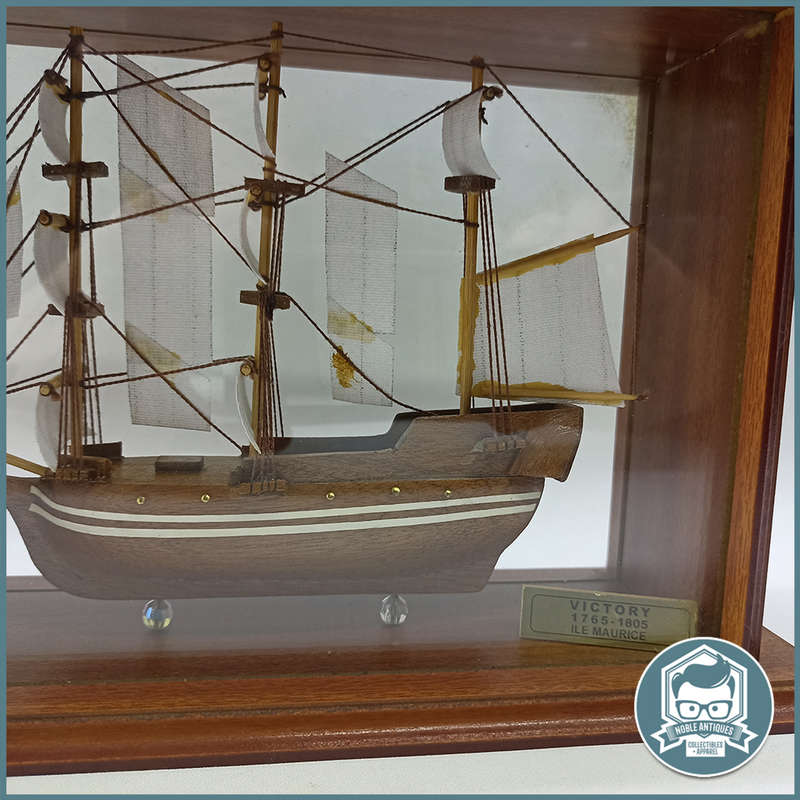 Wood and Glass Boxed Detailed VICTORY 1765-1805 ILE MAURICE Ship Model!!!