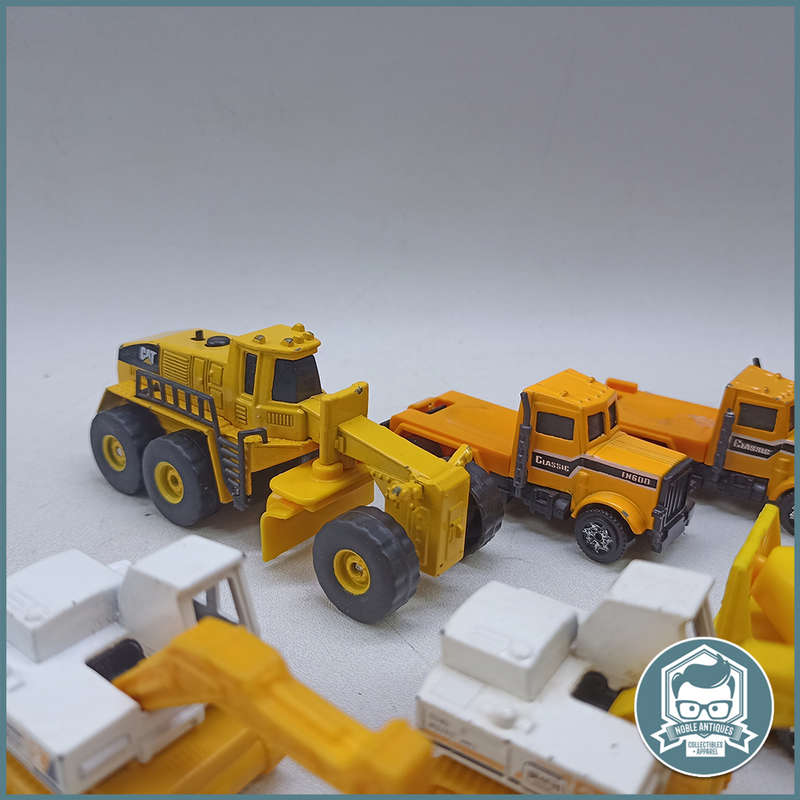 Extensive Die Cast Metal Construction Vehicle Collection - Matchbox!!