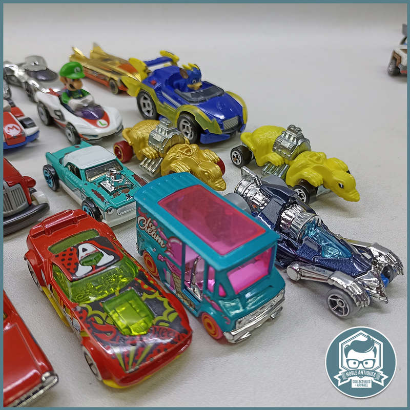 Large Die Cast Metal Hotwheels/Matchbox Movie, Gaming, Concept Collection - Bid For All!!