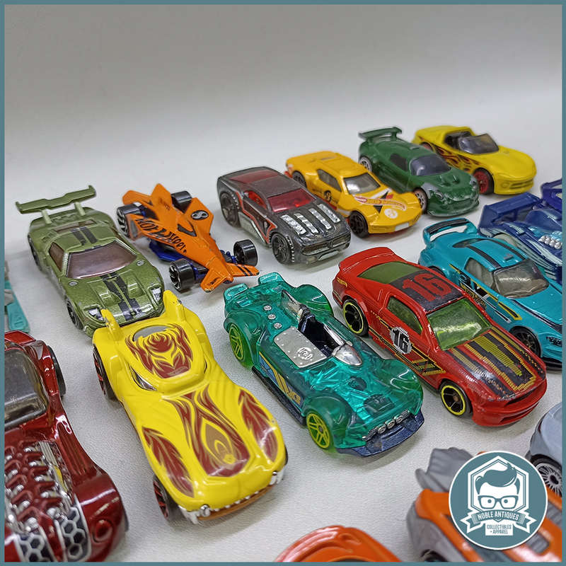 Die cast metal Hotwheels/Matchbox collection - Bid for all!