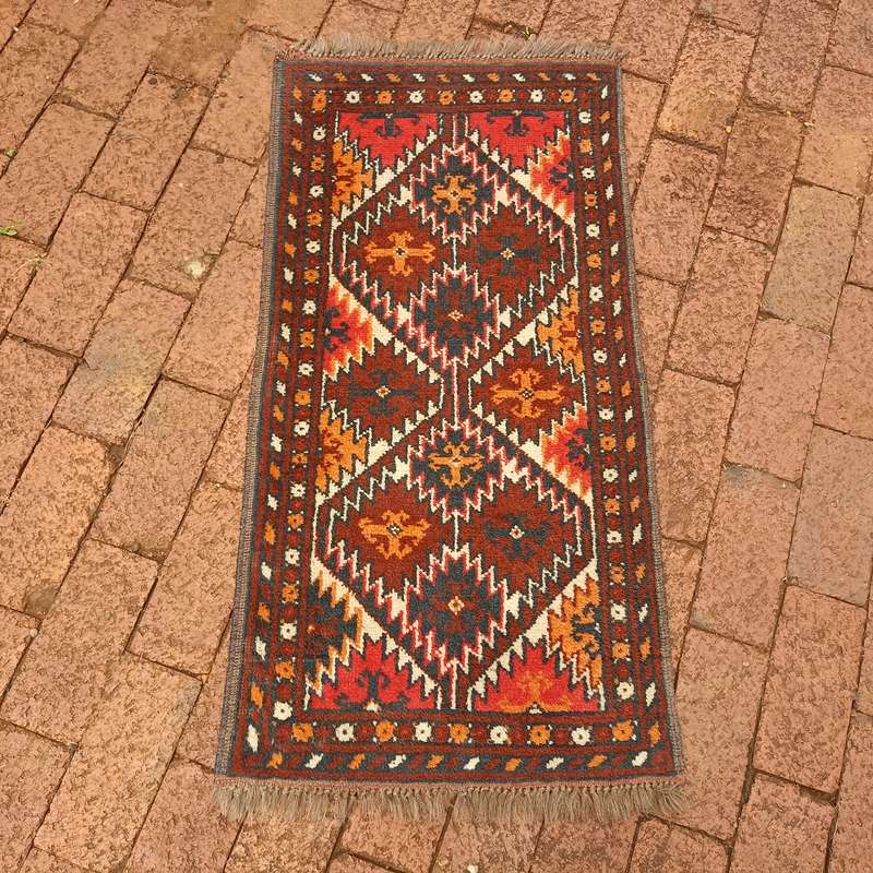 Hand knotted Afghan/Persian woolen carpet 110cm x 45cm