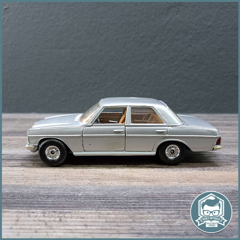 Vintage DIE CAST Corgi Mercedes-Benz 240D Sedan!!!