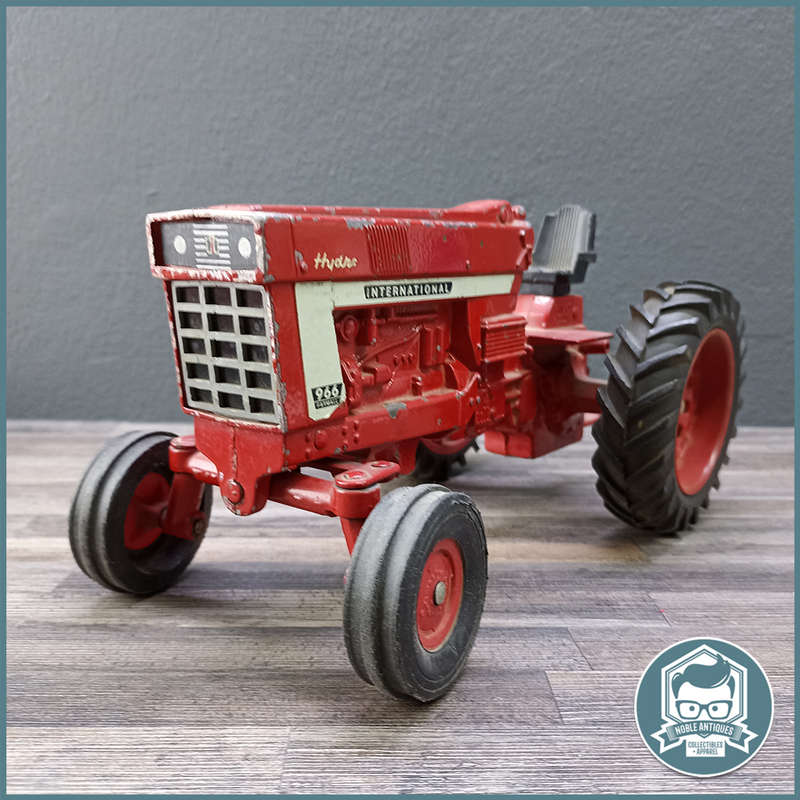 Large Vintage Metal Ertl Farmall 966 Hydro Tractor 1/16 Scale!!!