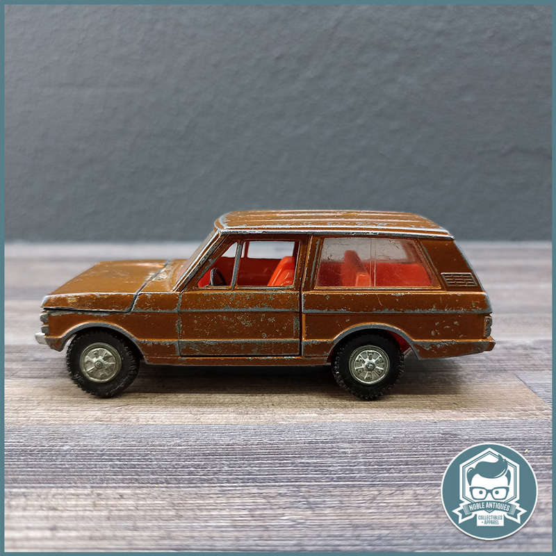 Vintage DINKY TOYS RANGE ROVER !!!